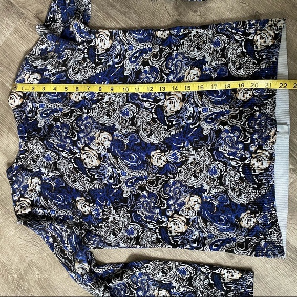 Christopher & Banks Blue Floral Cardigan Sweater Top - Picture 7 of 8